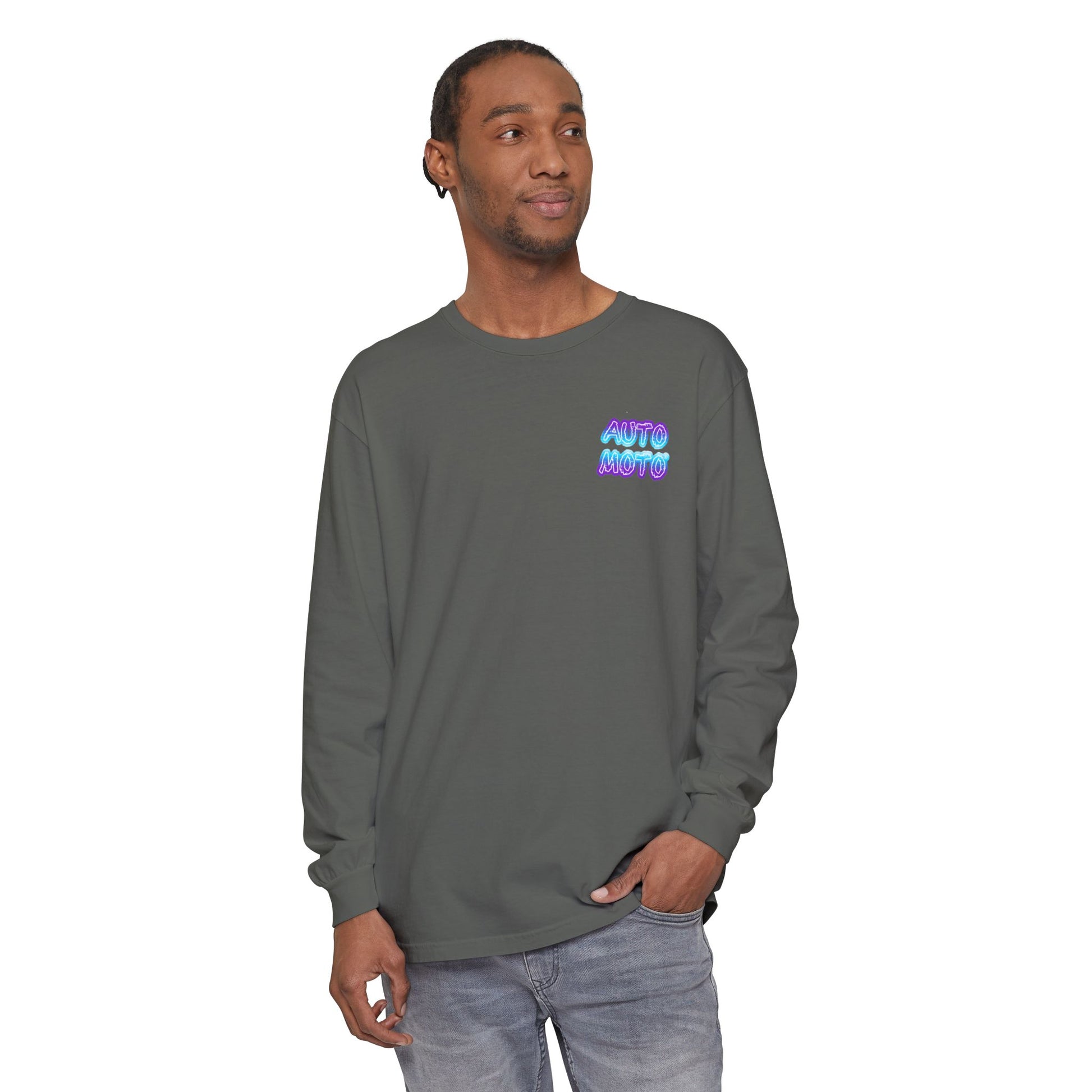 AUTO MOTO - Racing Team Garment Dyed Long Sleeve T-Shirt - Front - Pepper on male model