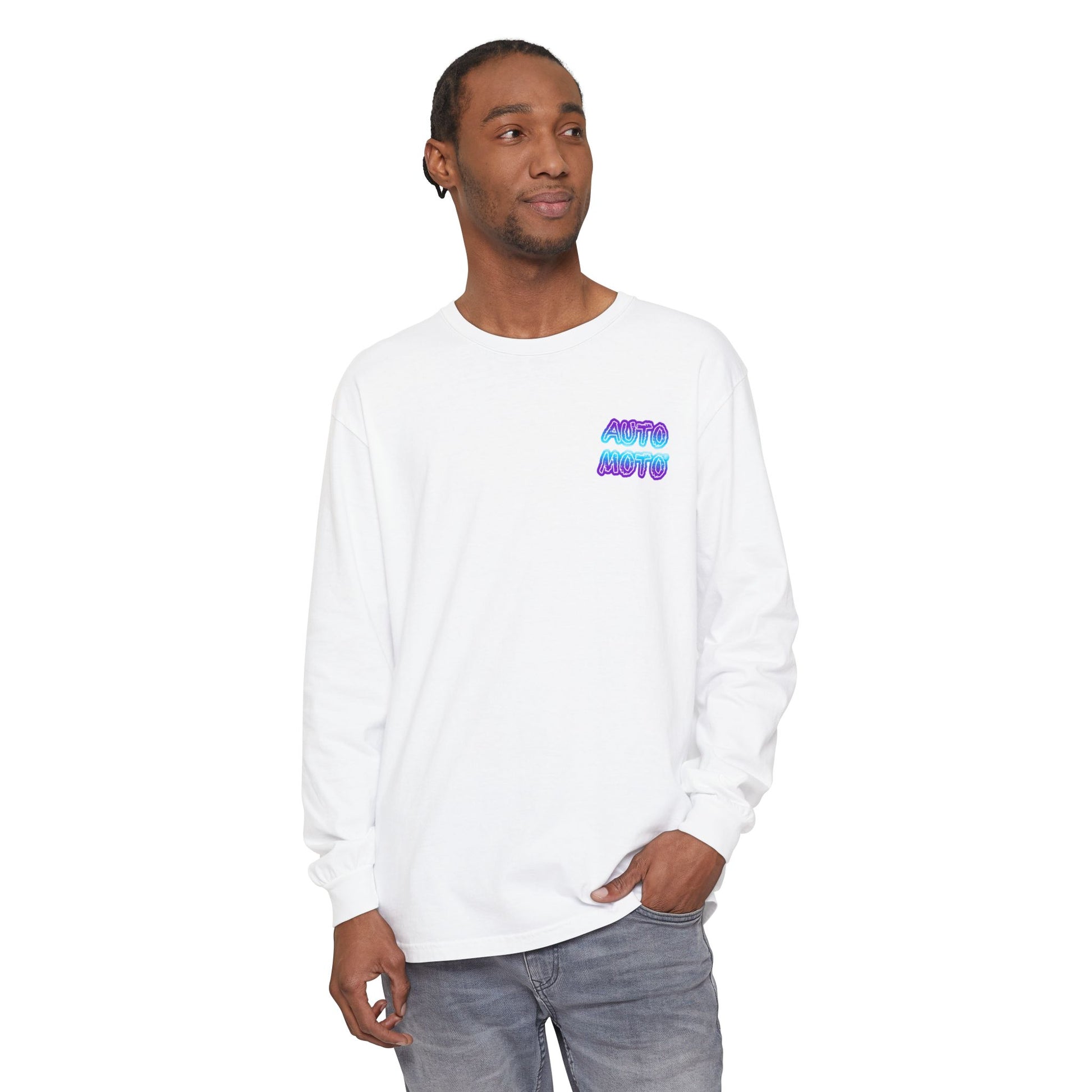 AUTO MOTO - Racing Team Garment Dyed Long Sleeve T-Shirt - White on male model